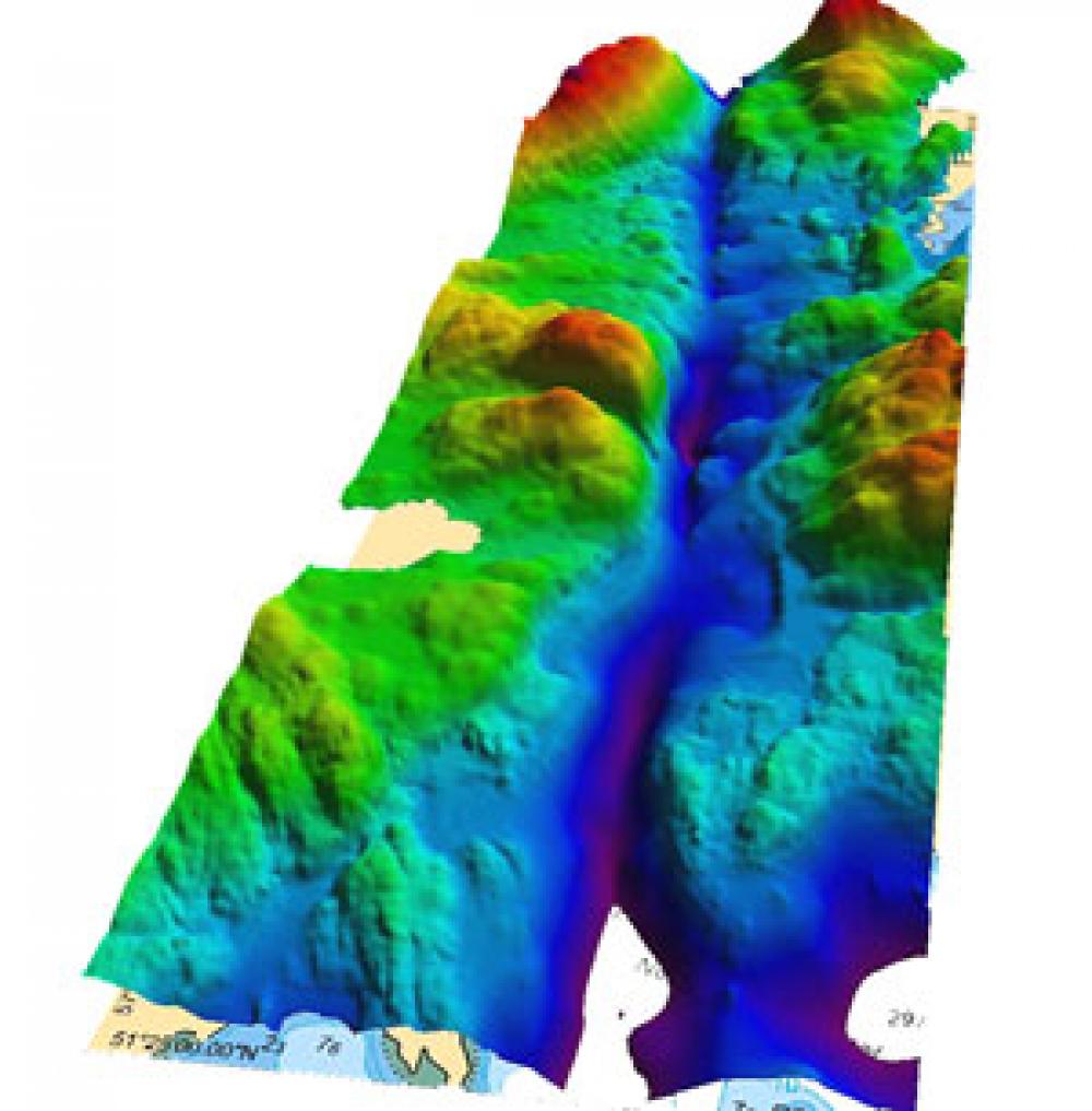 Passe de Champlain, near the village of Rivière-Saint-Paul. This image combines topographic and bathymetric LiDAR data with multi-beam sounding data. This makes it possible to examine the topography and bathymetry from which the depths shown on the nautical chart are drawn.